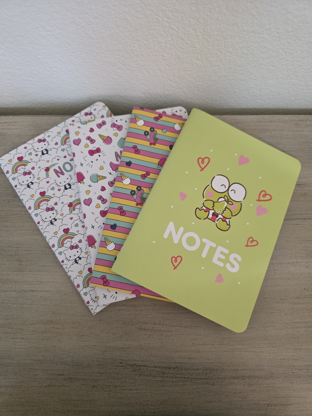 Hello KITTY And Friends Green Cute Character Notes Notebook Set of 4
